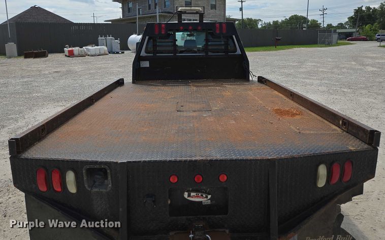 image for item ED2137 2013 Ford F550 Super Duty Crew Cab flatbed truck