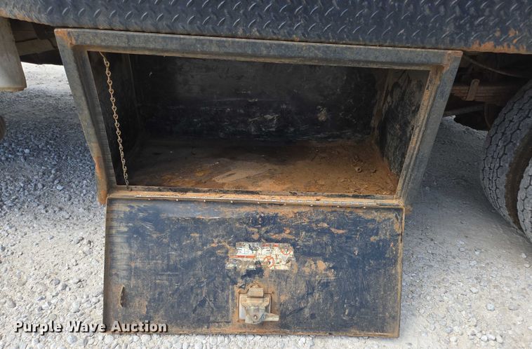 image for item ED2137 2013 Ford F550 Super Duty Crew Cab flatbed truck