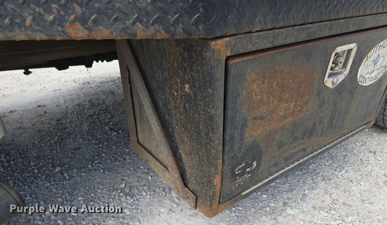 image for item ED2137 2013 Ford F550 Super Duty Crew Cab flatbed truck