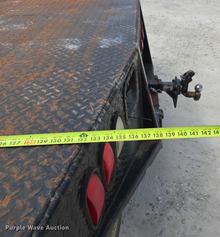 image for item ED2137 2013 Ford F550 Super Duty Crew Cab flatbed truck