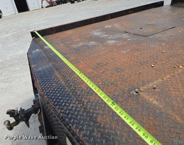 image for item ED2137 2013 Ford F550 Super Duty Crew Cab flatbed truck