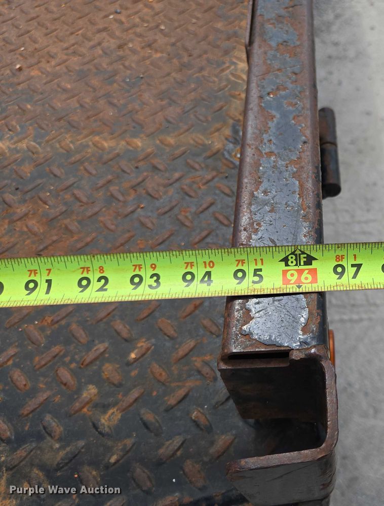 image for item ED2137 2013 Ford F550 Super Duty Crew Cab flatbed truck