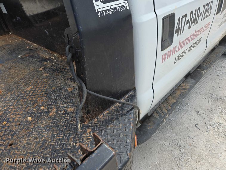 image for item ED2137 2013 Ford F550 Super Duty Crew Cab flatbed truck