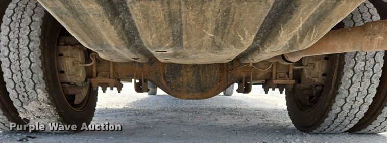 image for item ED2137 2013 Ford F550 Super Duty Crew Cab flatbed truck