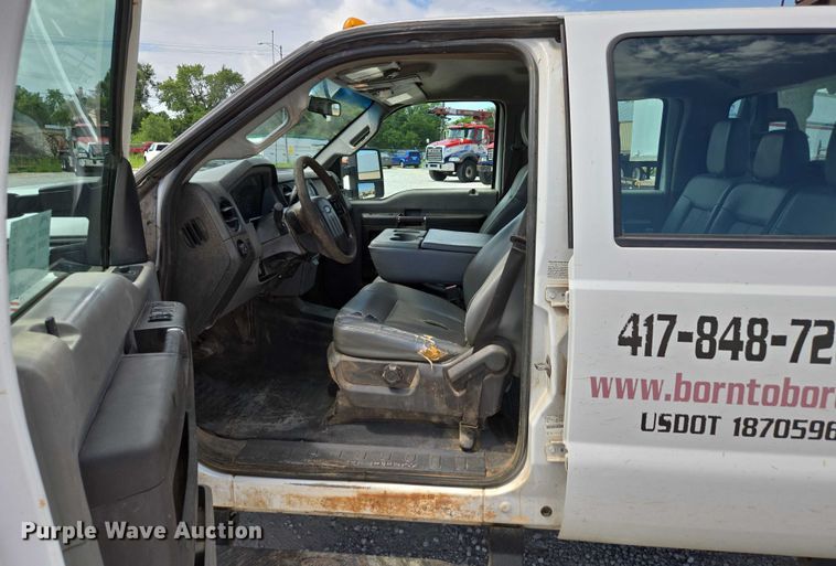 image for item ED2137 2013 Ford F550 Super Duty Crew Cab flatbed truck