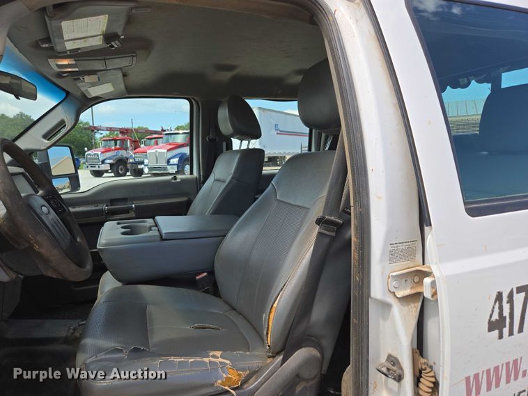 image for item ED2137 2013 Ford F550 Super Duty Crew Cab flatbed truck