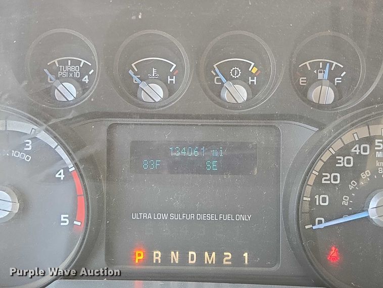 image for item ED2137 2013 Ford F550 Super Duty Crew Cab flatbed truck