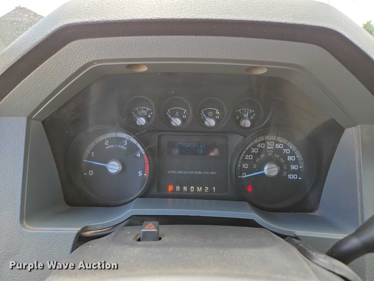 image for item ED2137 2013 Ford F550 Super Duty Crew Cab flatbed truck