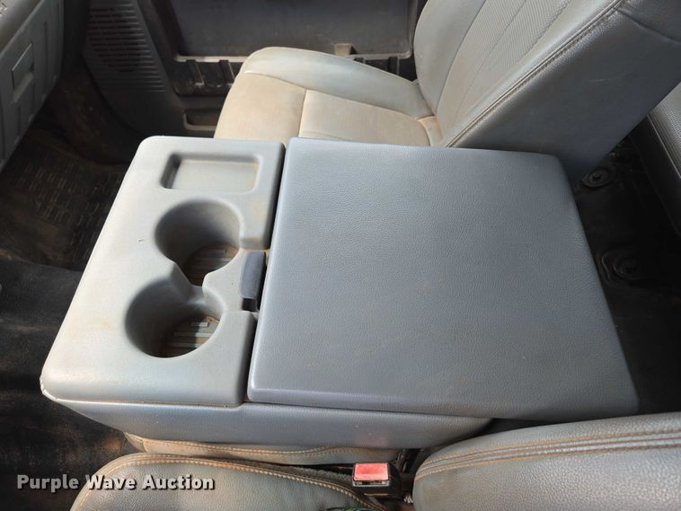 image for item ED2137 2013 Ford F550 Super Duty Crew Cab flatbed truck