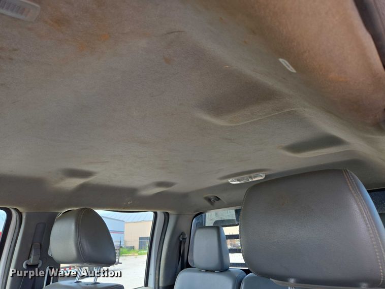 image for item ED2137 2013 Ford F550 Super Duty Crew Cab flatbed truck