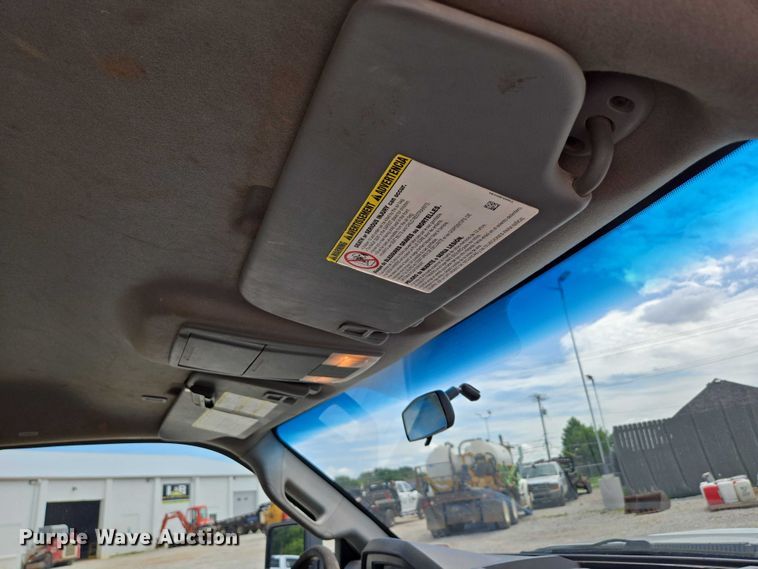 image for item ED2137 2013 Ford F550 Super Duty Crew Cab flatbed truck