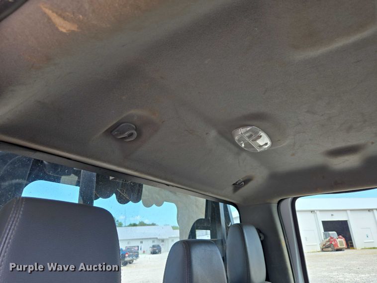 image for item ED2137 2013 Ford F550 Super Duty Crew Cab flatbed truck