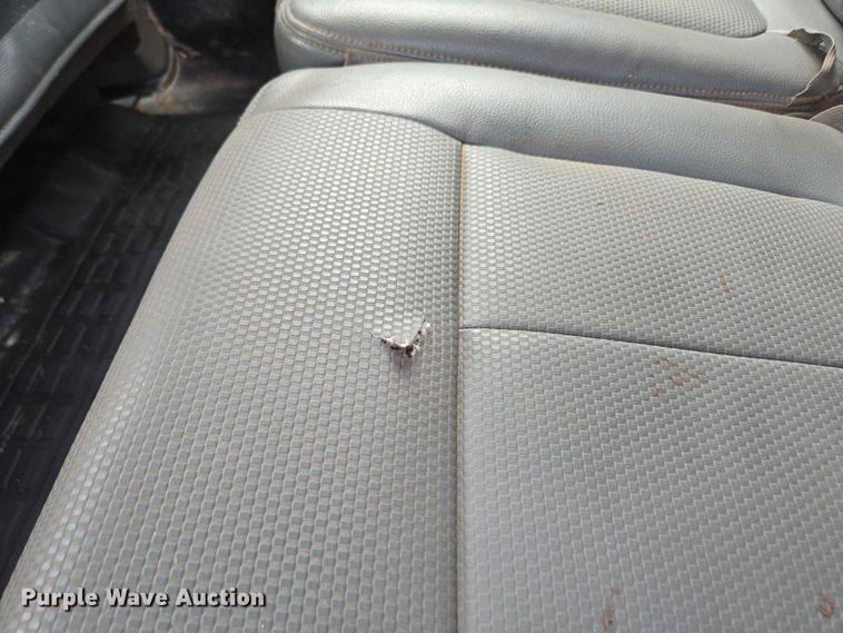 image for item ED2137 2013 Ford F550 Super Duty Crew Cab flatbed truck