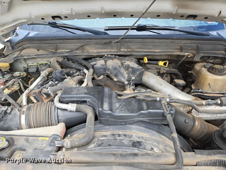 image for item ED2137 2013 Ford F550 Super Duty Crew Cab flatbed truck