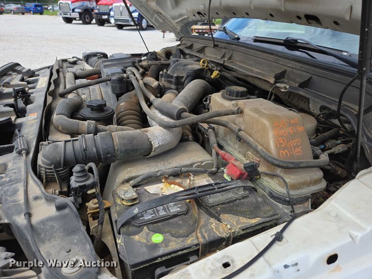 image for item ED2137 2013 Ford F550 Super Duty Crew Cab flatbed truck