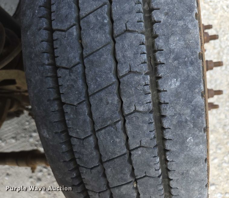 image for item ED2137 2013 Ford F550 Super Duty Crew Cab flatbed truck