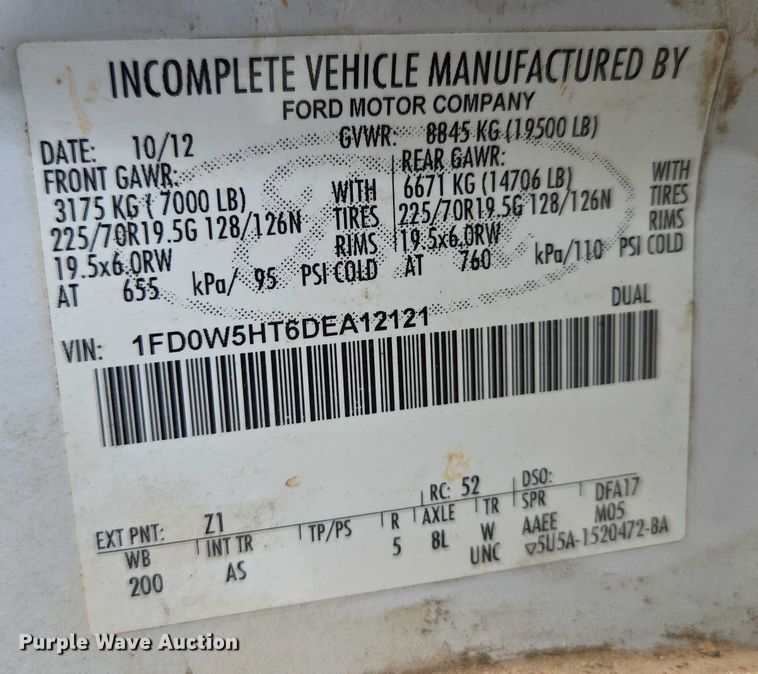 image for item ED2137 2013 Ford F550 Super Duty Crew Cab flatbed truck