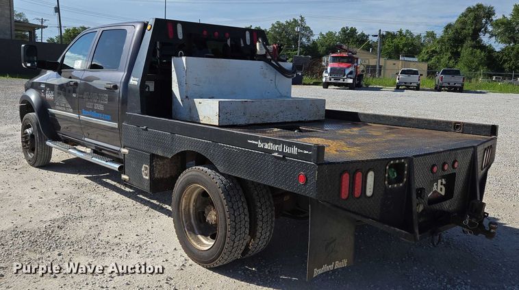 image for item ED2138 2016 Dodge Ram 5500 Crew Cab flatbed truck