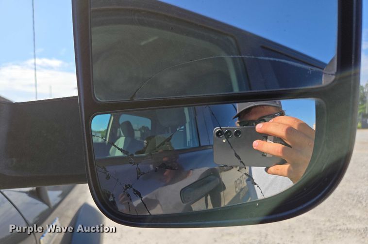 image for item ED2138 2016 Dodge Ram 5500 Crew Cab flatbed truck