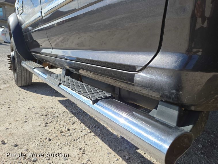 image for item ED2138 2016 Dodge Ram 5500 Crew Cab flatbed truck