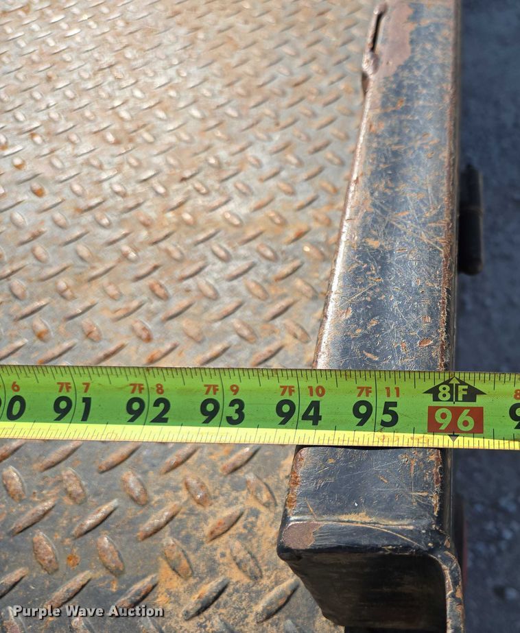 image for item ED2138 2016 Dodge Ram 5500 Crew Cab flatbed truck