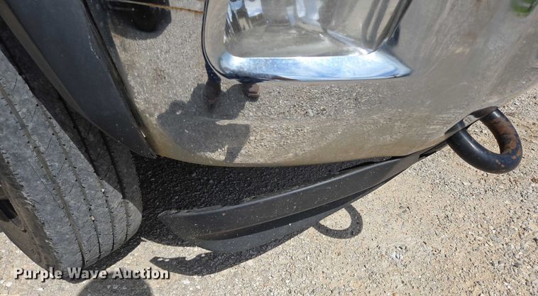 image for item ED2138 2016 Dodge Ram 5500 Crew Cab flatbed truck