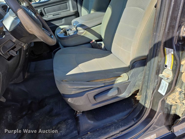 image for item ED2138 2016 Dodge Ram 5500 Crew Cab flatbed truck