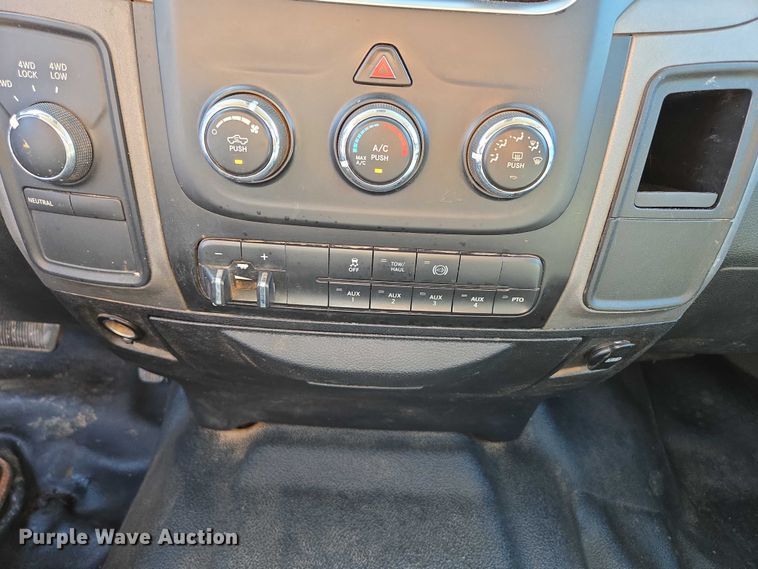 image for item ED2138 2016 Dodge Ram 5500 Crew Cab flatbed truck