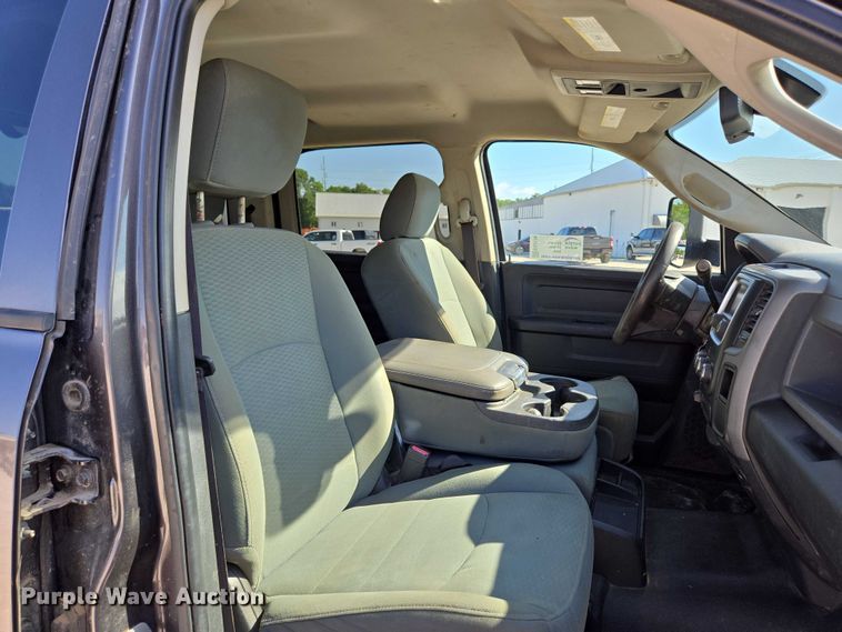 image for item ED2138 2016 Dodge Ram 5500 Crew Cab flatbed truck