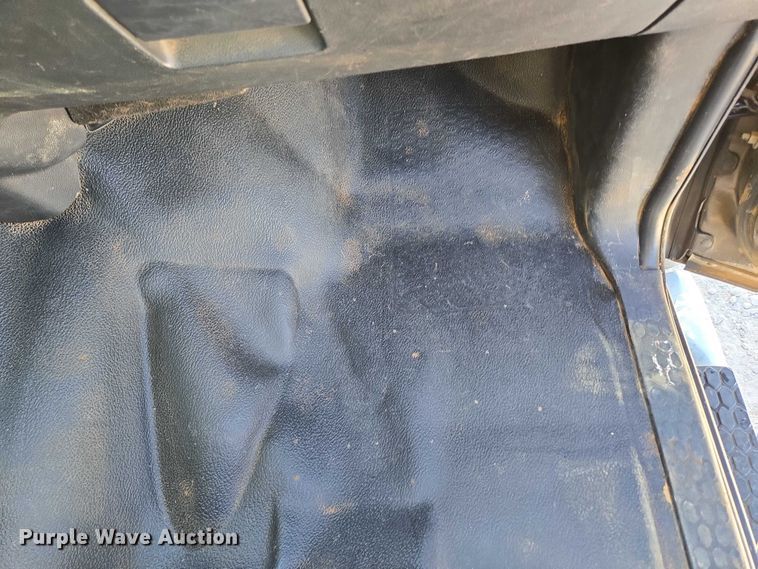 image for item ED2138 2016 Dodge Ram 5500 Crew Cab flatbed truck