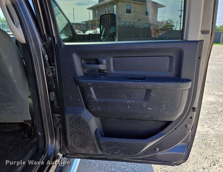 image for item ED2138 2016 Dodge Ram 5500 Crew Cab flatbed truck