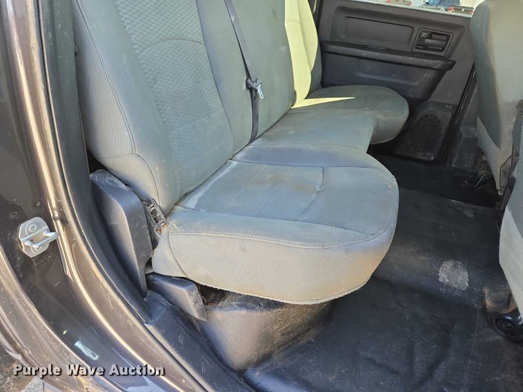 image for item ED2138 2016 Dodge Ram 5500 Crew Cab flatbed truck