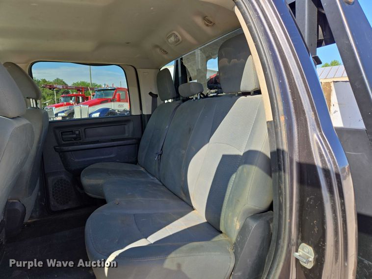 image for item ED2138 2016 Dodge Ram 5500 Crew Cab flatbed truck