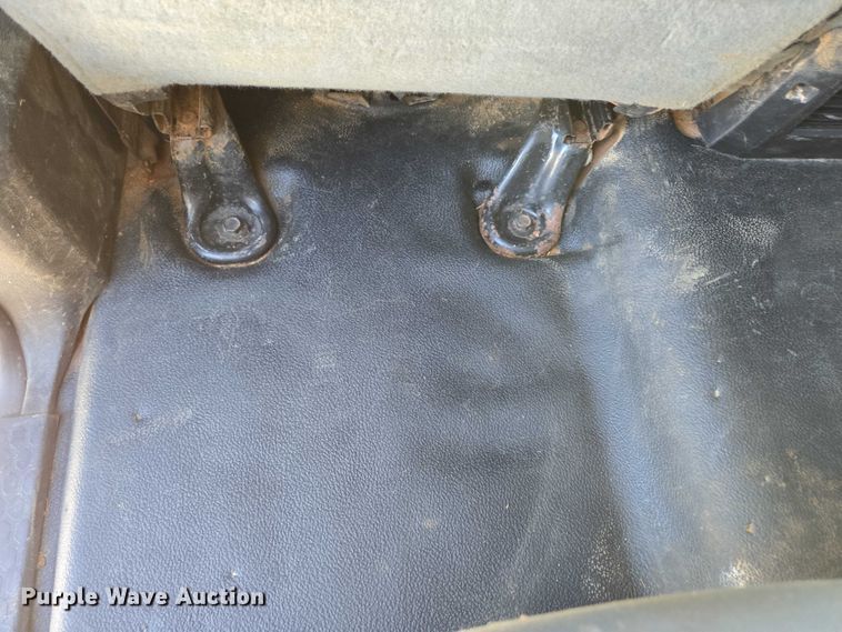 image for item ED2138 2016 Dodge Ram 5500 Crew Cab flatbed truck