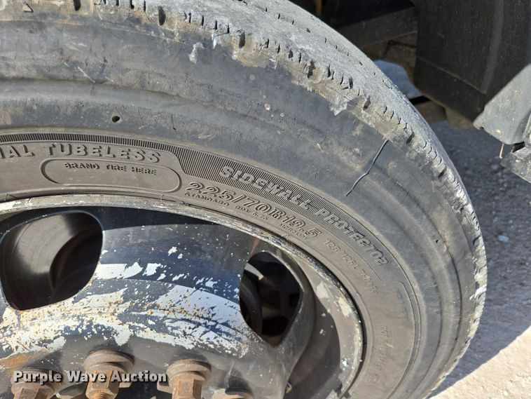 image for item ED2138 2016 Dodge Ram 5500 Crew Cab flatbed truck