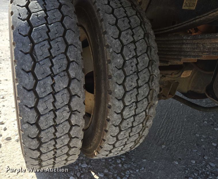 image for item ED2138 2016 Dodge Ram 5500 Crew Cab flatbed truck