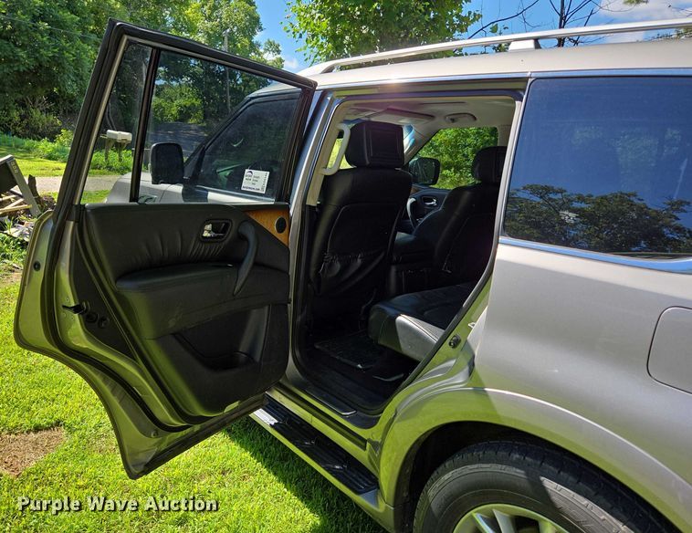 image for item ED2149 2012 Infiniti QX56 SUV