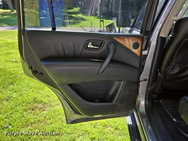 image for item ED2149 2012 Infiniti QX56 SUV