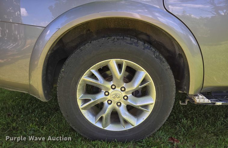 image for item ED2149 2012 Infiniti QX56 SUV
