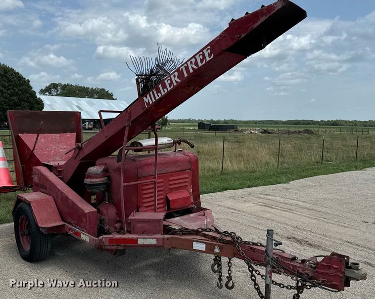 image for item ED4325 1979 Olathe Manufacturing Inc wood chipper