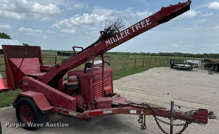 image for item ED4325 1979 Olathe Manufacturing Inc wood chipper