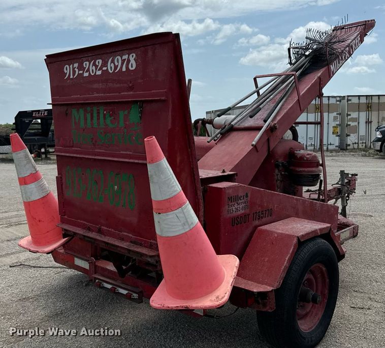 image for item ED4325 1979 Olathe Manufacturing Inc wood chipper