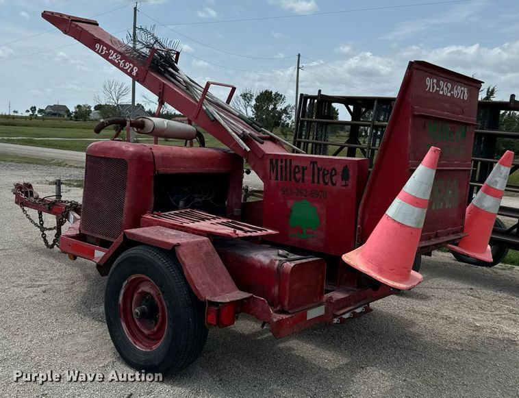 image for item ED4325 1979 Olathe Manufacturing Inc wood chipper