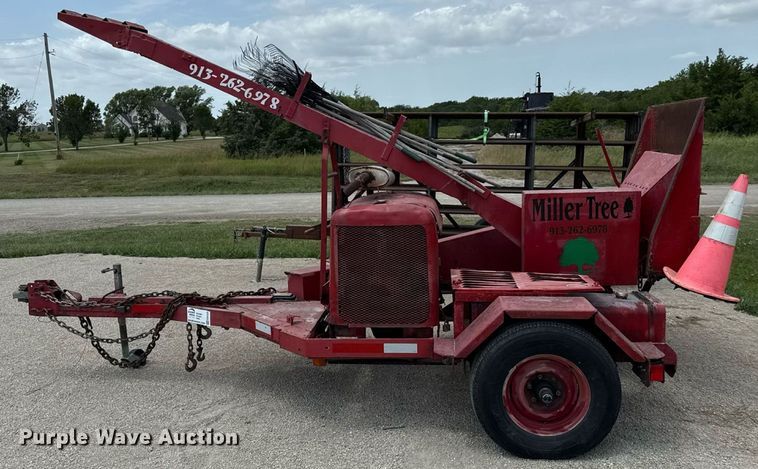 image for item ED4325 1979 Olathe Manufacturing Inc wood chipper