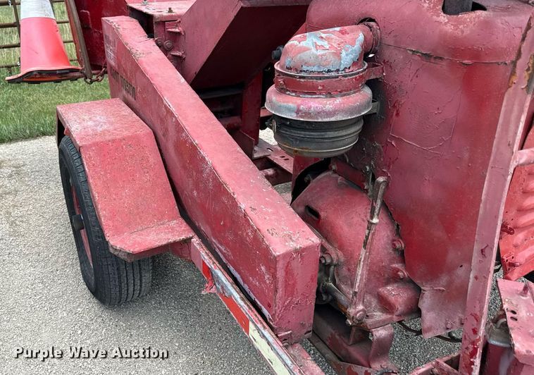 image for item ED4325 1979 Olathe Manufacturing Inc wood chipper