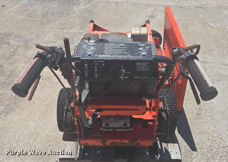 image for item EF1702 Ariens Gravely Pro 32 lawn mower