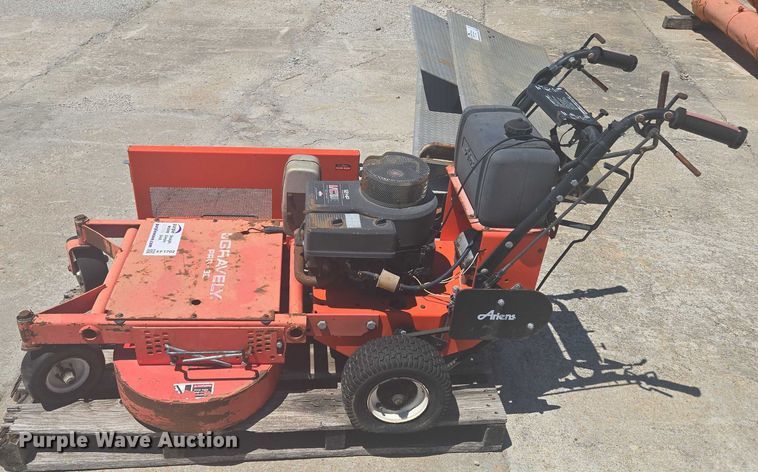 image for item EF1702 Ariens Gravely Pro 32 lawn mower