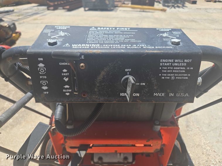 image for item EF1702 Ariens Gravely Pro 32 lawn mower