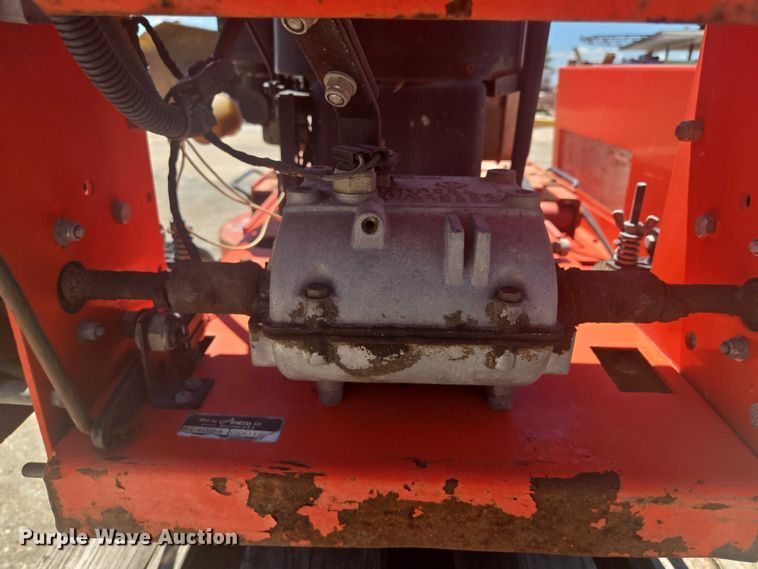 image for item EF1702 Ariens Gravely Pro 32 lawn mower