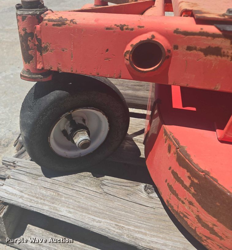 image for item EF1702 Ariens Gravely Pro 32 lawn mower